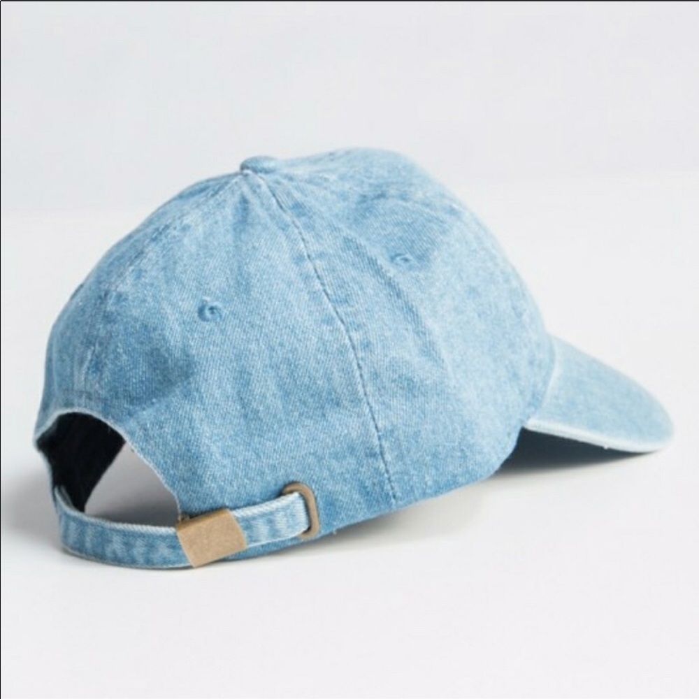 🌼NEW🌼 Pineapple Embroidered Denim Baseball Cap! - Picture 5 of 6